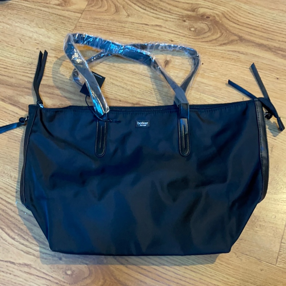 Botkier zippered tote bag